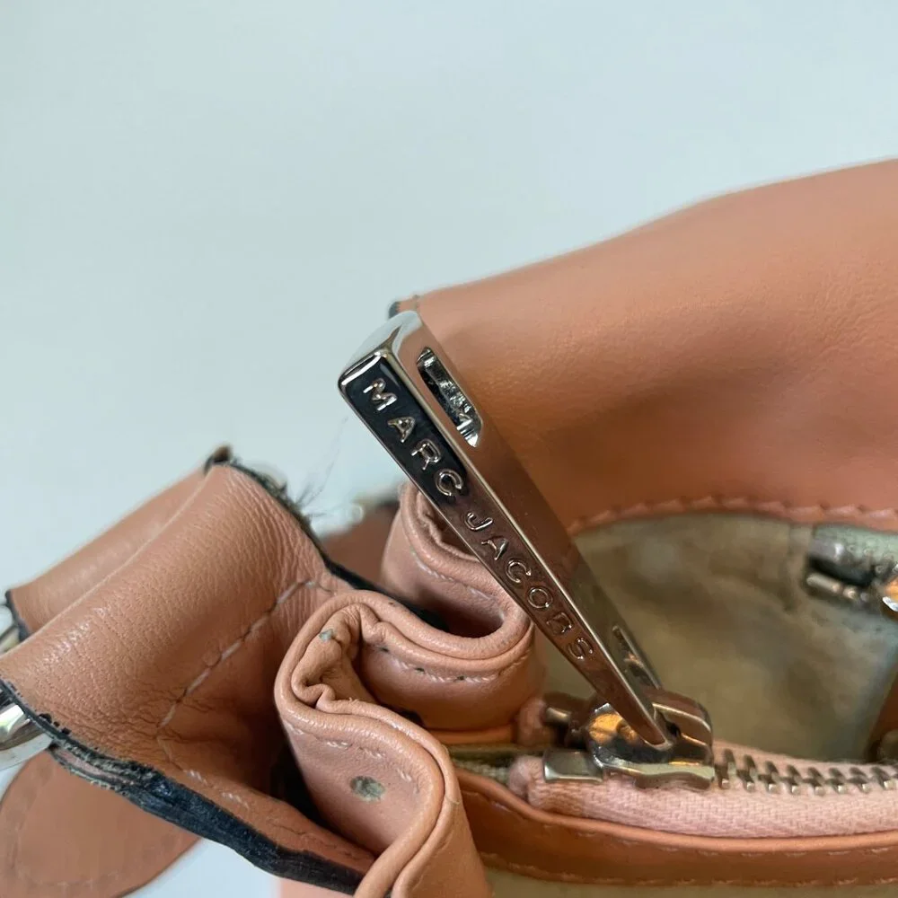 Rare Vintage Marc Jacobs Blush Pink Leather Bag w/ Silver Hardware - Picture 7 of 12